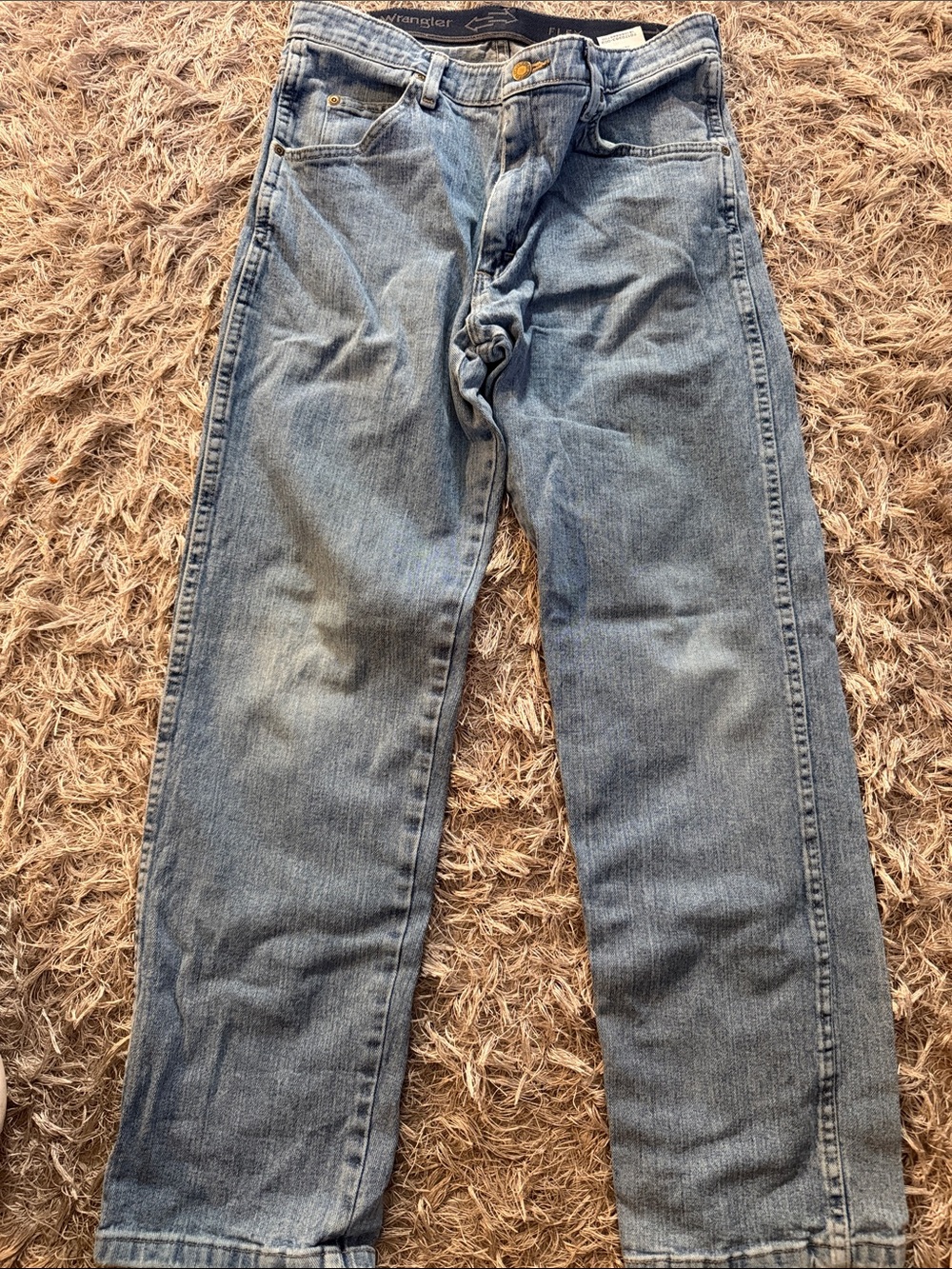 Wrangler Men's Light Wash Straight Jeans